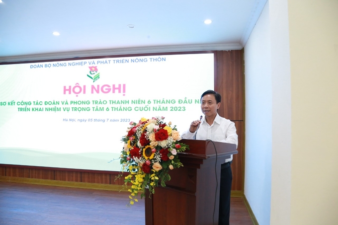Ông Nguyễn Văn Trường Phó Bí thư Đảng ủy Bộ NN-PTNT phát biểu chỉ đạo.