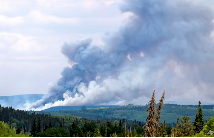 Several rounds of wildfire smoke originating from northern Canada brought dangerous air quality levels to eastern North America. 
