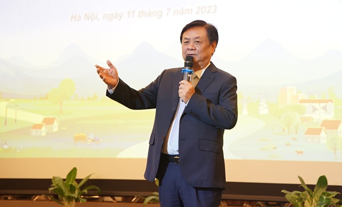 Minister Le Minh Hoan spoke at the 'Conference on cooperation in training and human resource development in agriculture and rural areas' on July 11. Photo: Linh Linh.