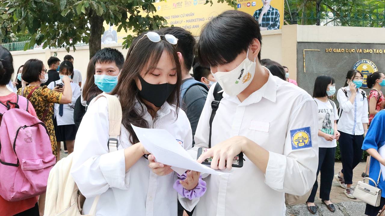 30 trường THPT Công lập tại Hà Nội hạ điểm chuẩn tuyển sinh bổ sung vào lớp 10 năm 2023. Ảnh minh họa
