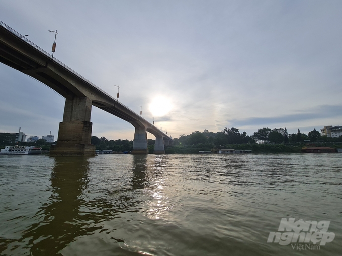 Nguồn nước trên các lòng sông cạn kiệt đã ảnh hưởng nghiêm trọng đến nghề thủy sản ở Tuyên Quang. Ảnh: Đào Thanh.
