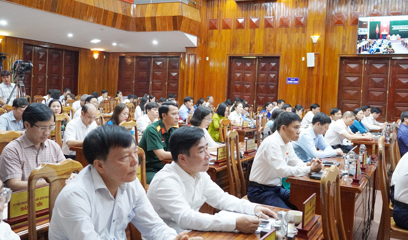 The 10th session of the People's Council of Quang Binh province, term XVIII, was held on July 13. Photo: A.T.