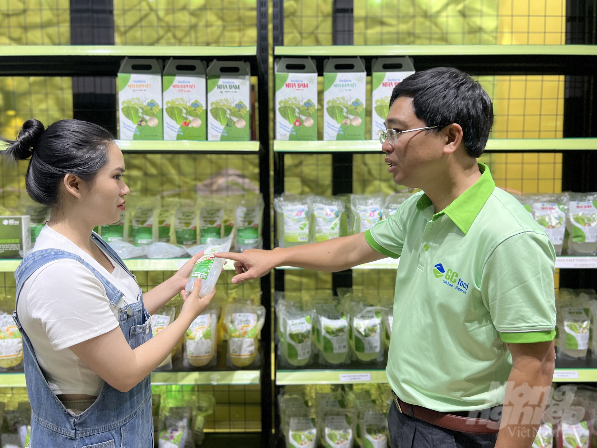 Sản phẩm nha đam và thạch dừa của G.C Food đạt chứng nhận Halal và đã xuất khẩu đến 20 quốc gia trên thế giới với vùng nguyên liệu lớn tại Ninh Thuận, Bến Tre. Ảnh: Nguyễn Thủy.