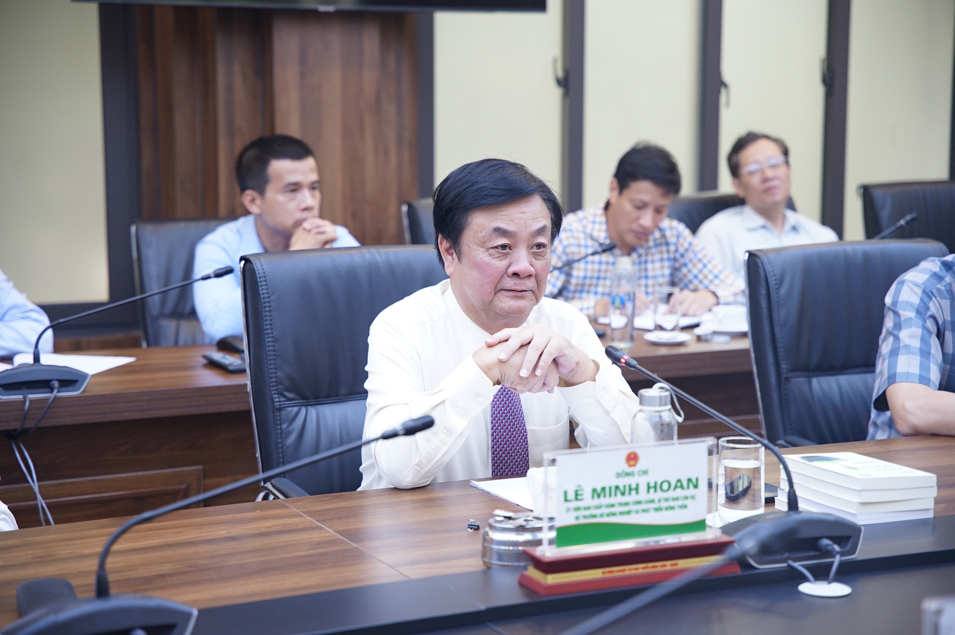 Bộ trưởng Lê Minh Hoan đánh giá cao sự đóng góp của người cao tuổi trong công cuộc xây dựng nông thôn mới và phát triển nông nghiệp nói chung. Ảnh: Linh Linh. 