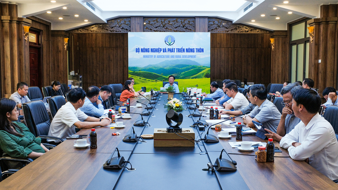 The meeting on salt production, processing and consumption took place on July 13 at MARD. Photo: Quynh Chi.