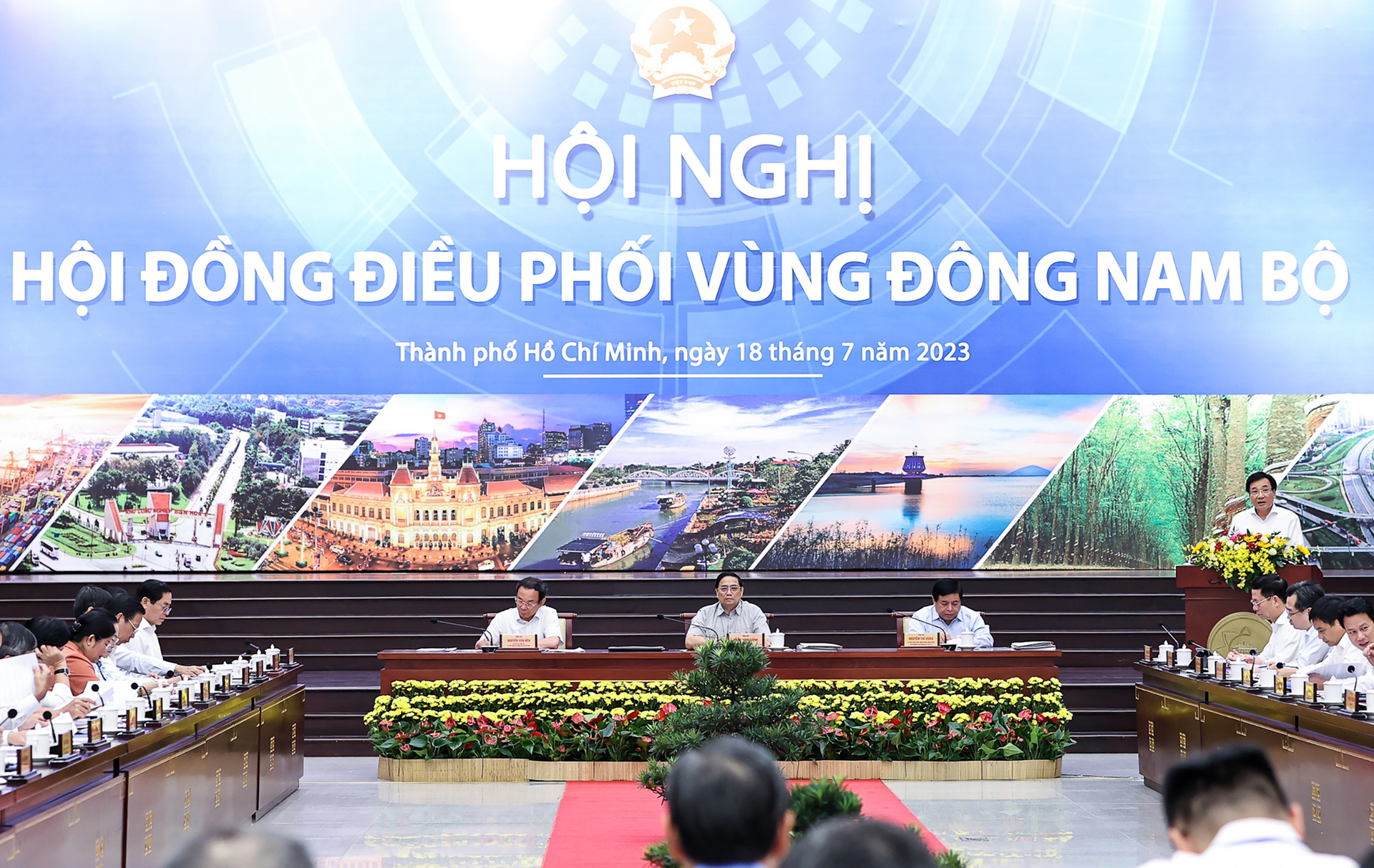 Thủ tướng Phạm Minh Chính chủ trì Hội nghị Hội đồng điều phối vùng Đông Nam bộ. Ảnh: VGP.
