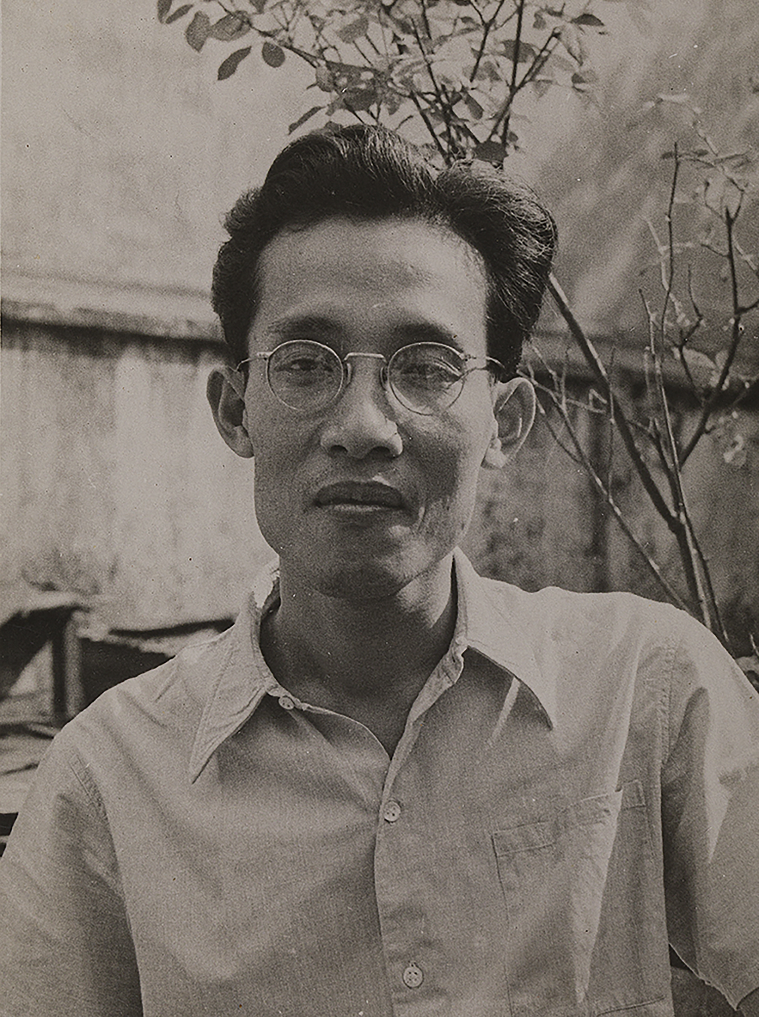 Danh họa Trần Phúc Duyên (1923-1993).