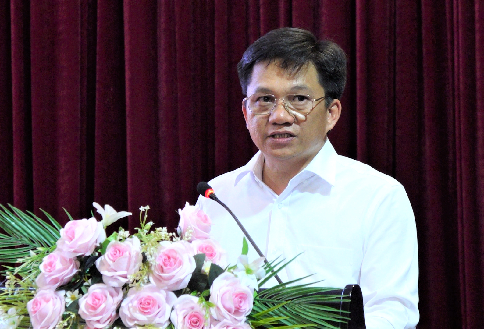 Ông Lê Minh Lịnh, Phó Giám đốc Trung tâm Khuyến nông Quốc gia, phát biểu tại Diễn đàn. Ảnh: Quang Linh.
