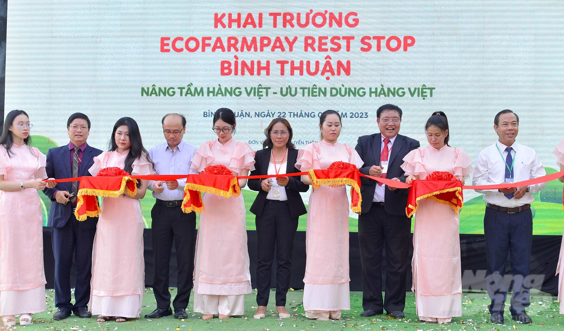 Hội chợ triển lãm thương mại Bình Thuận 2023 và Khai trương Ecofarm Pay Rest Stop Bình Thuận được tổ chức vào sáng 22/7 tại Bình Thuận. Ảnh: Minh Hậu.