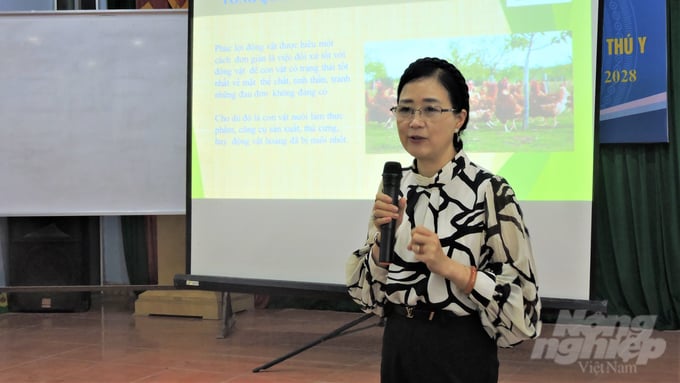 Dr. Ha Thuy Hanh, Vice President of the Vietnam Animal Welfare Association. Photo: Toan Nguyen.