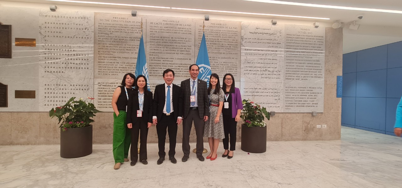 The Vietnamese delegation attending the UN Food System Summit 2023.