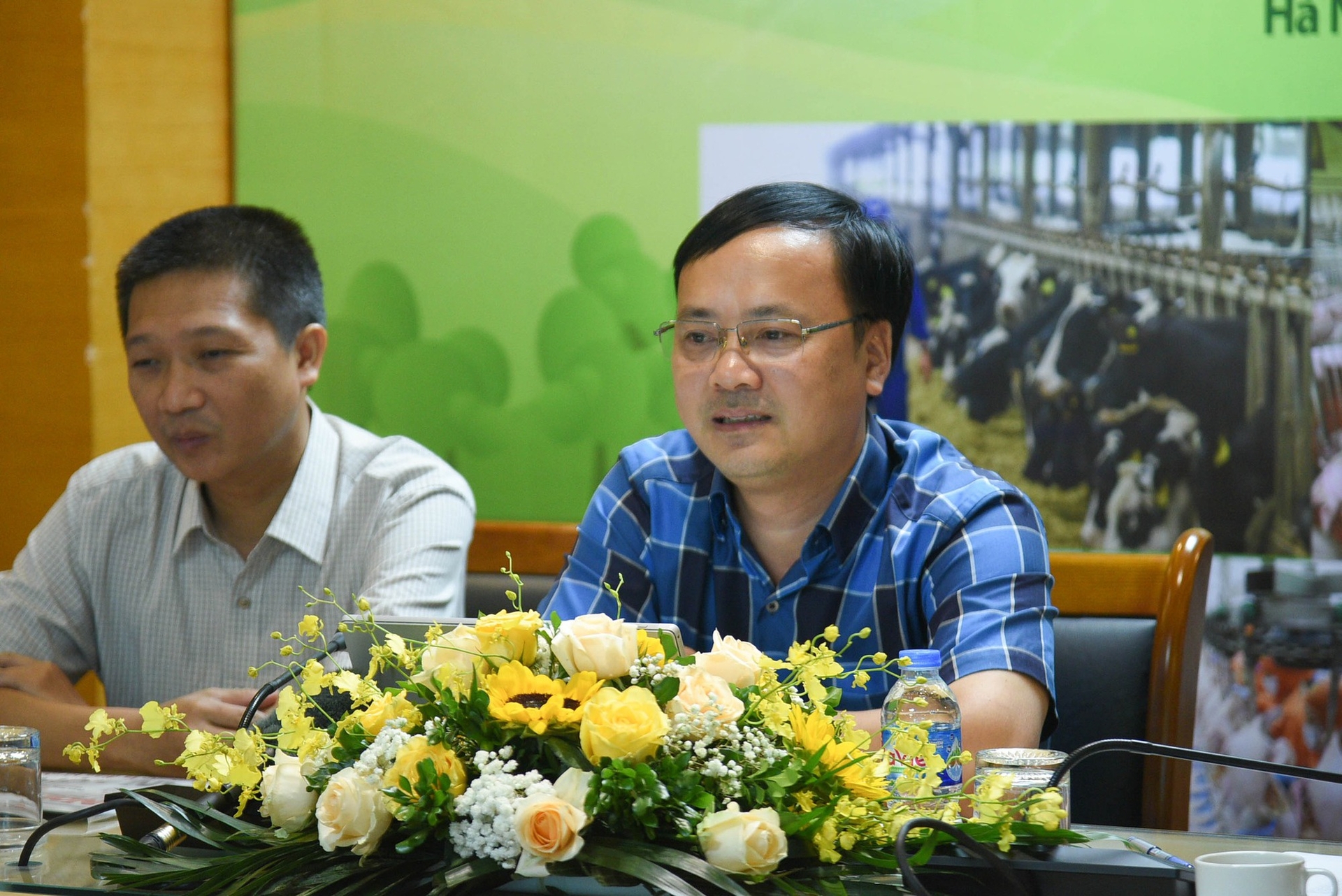 Ông Phan Quang Minh, Phó Cục trưởng Cục Thú y (Bộ NN-PTNT) thông tin, cả nước hiện có trên 2.400 cơ sở, vùng an toàn dịch bệnh tại 57 tỉnh, thành phố được chứng nhận an toàn dịch bệnh. Ảnh: TQ.