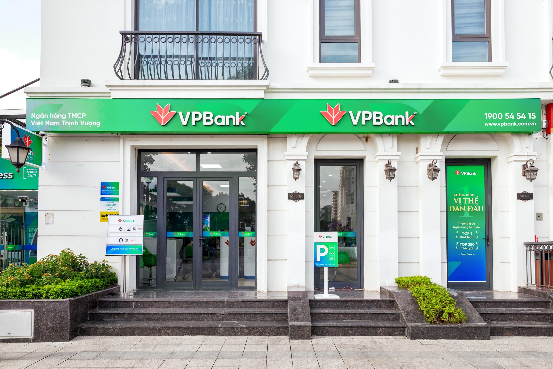 VPBank thuộc Top 3 các ngân hàng có chỉ số về mức độ hài lòng và sẵn sàng giới thiệu thương hiệu (Net Promoter Score - NPS) cao nhất theo khảo sát của Nielsen. Ảnh: HB.