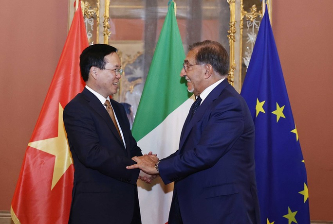 Chủ tịch nước Võ Văn Thưởng gặp Chủ tịch Thượng viện Italy Ignazio La Russa. Ảnh: TTXVN.