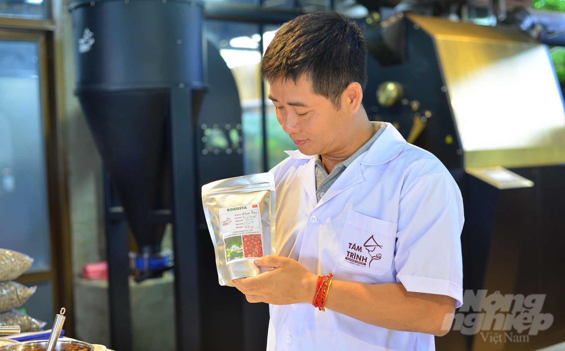 Robusta coffee products from Lam Dong province are mainly exported to European markets such as Germany, Spain, Belgium, and Italy, and Asian markets such as Taiwan, Korea, Japan, and Indonesia. Photo: Minh Hau.