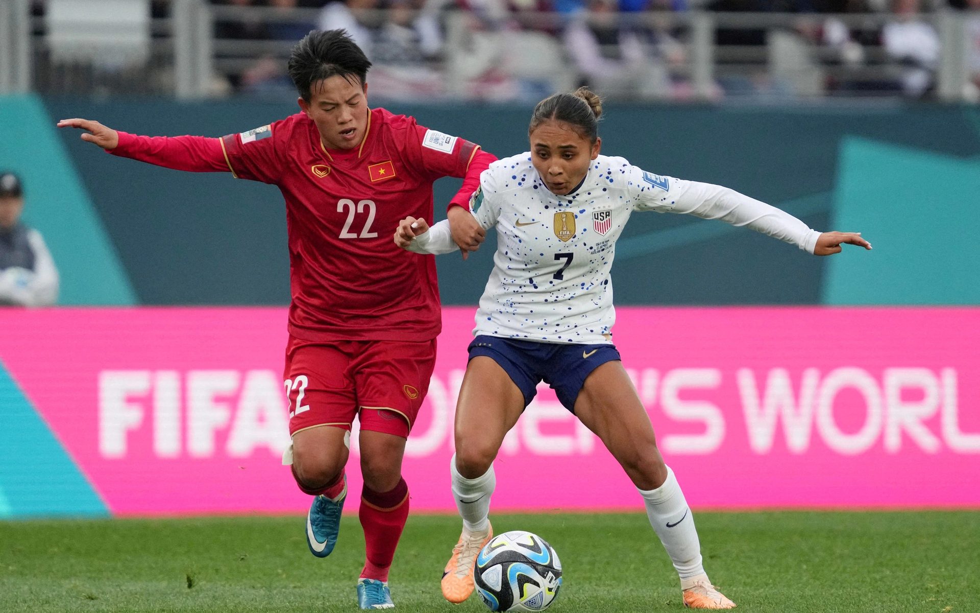 Khó kỳ vọng bàn thắng lịch sử cho tuyển nữ Việt Nam.