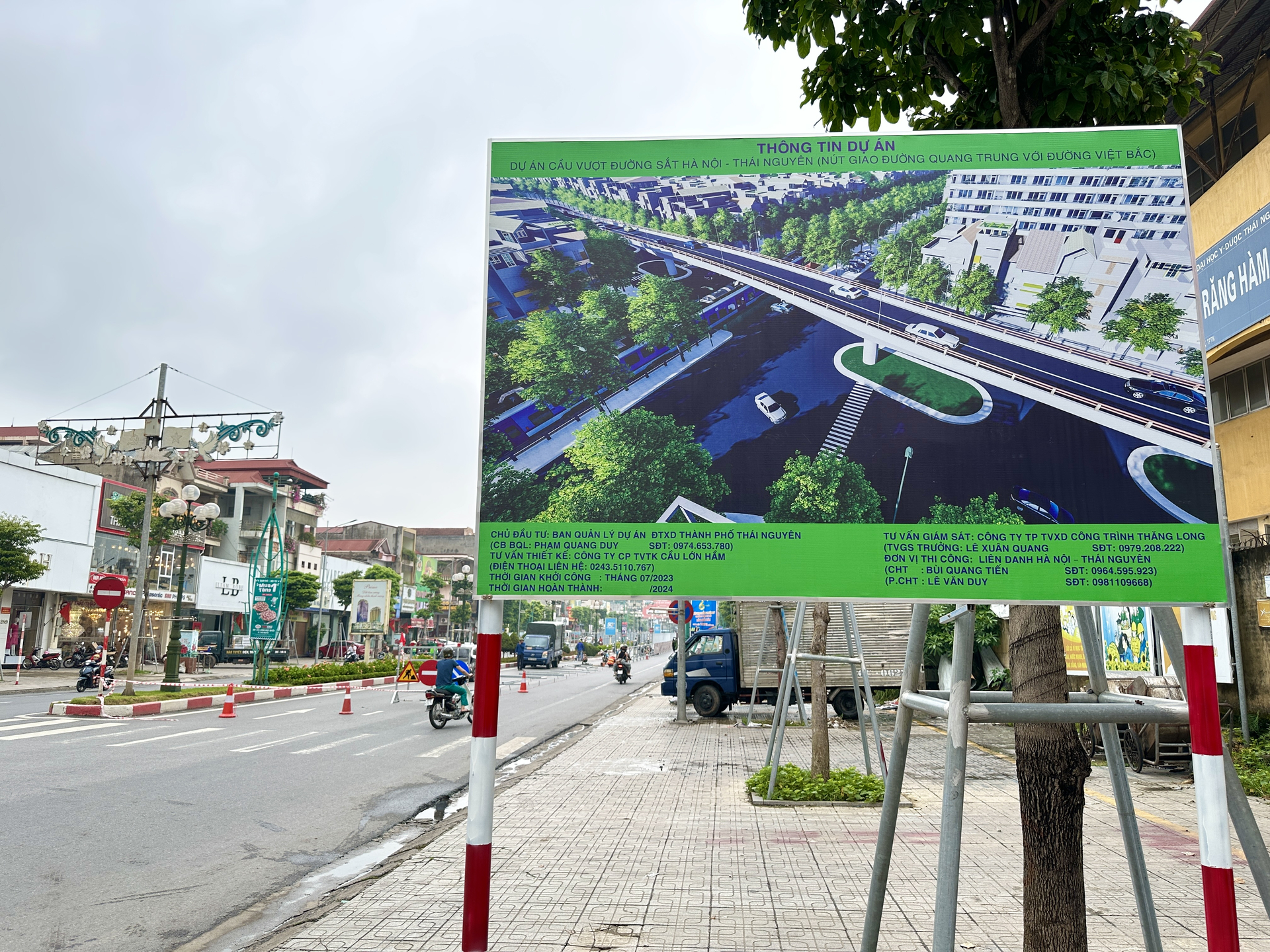 Công trình cầu vượt đường sắt Hà Nội - Thái Nguyên dự kiến hoàn thành và đưa vào sử dụng trong đầu năm sau.