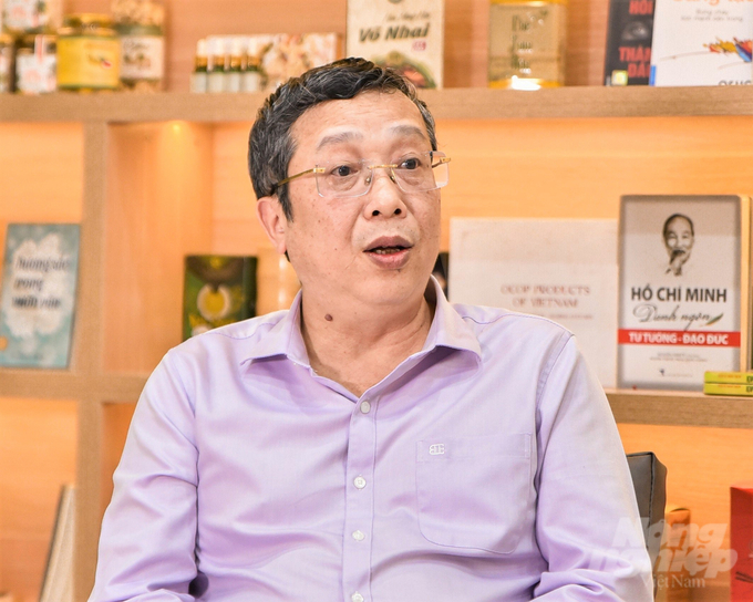 Thứ trưởng Bộ NN-PTNT Hoàng Trung đánh giá về tình hình và cơ hội xuất khẩu gạo của Việt Nam. Ảnh: Quỳnh Chi.