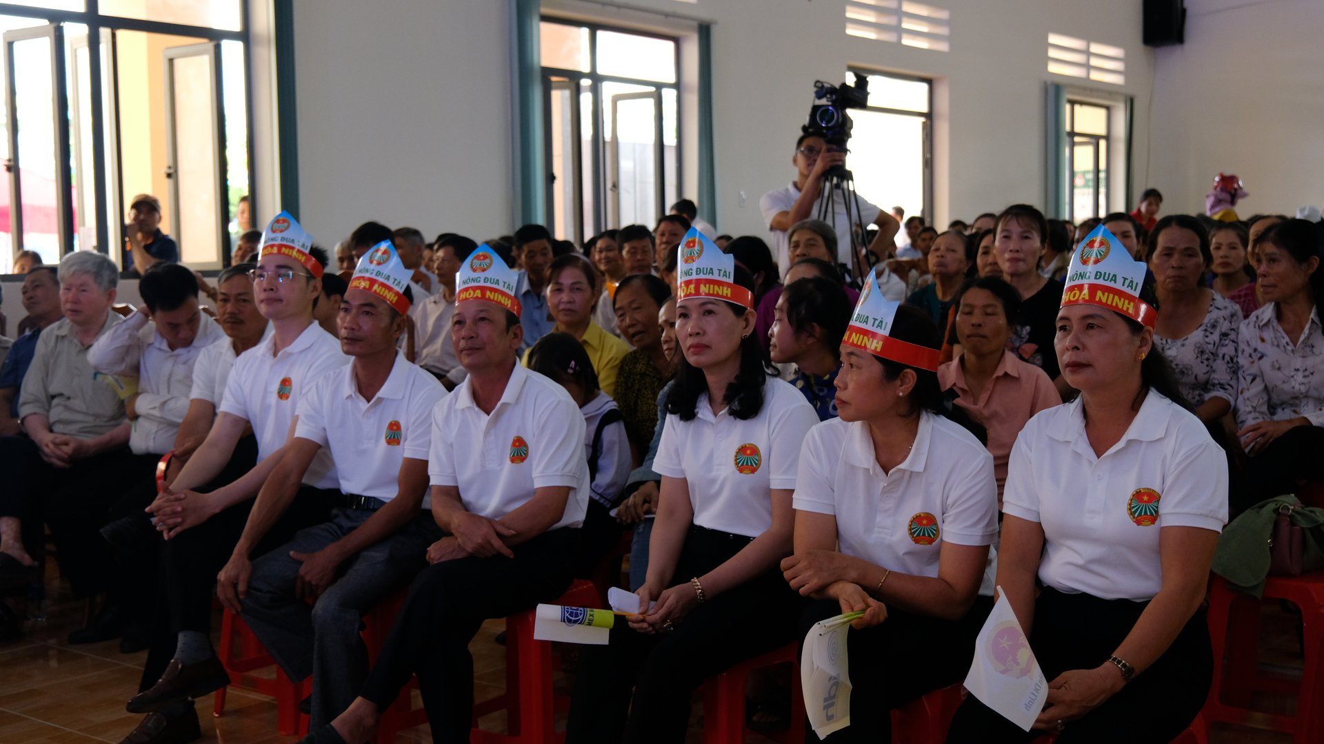 Ngày hội giúp người trồng cà phê nắm bắt được thêm thông tin và đưa ra các phương án nhằm tổ chức sản xuất phù hợp trước các quy định của châu Âu về sản xuất cà phê không gây mất rừng. Ảnh: N.N.