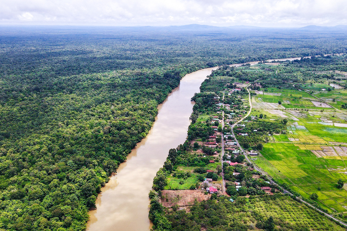 Bird's eye view of Drang Phok village, next to the Serepok River. Photo: Tran Anh.