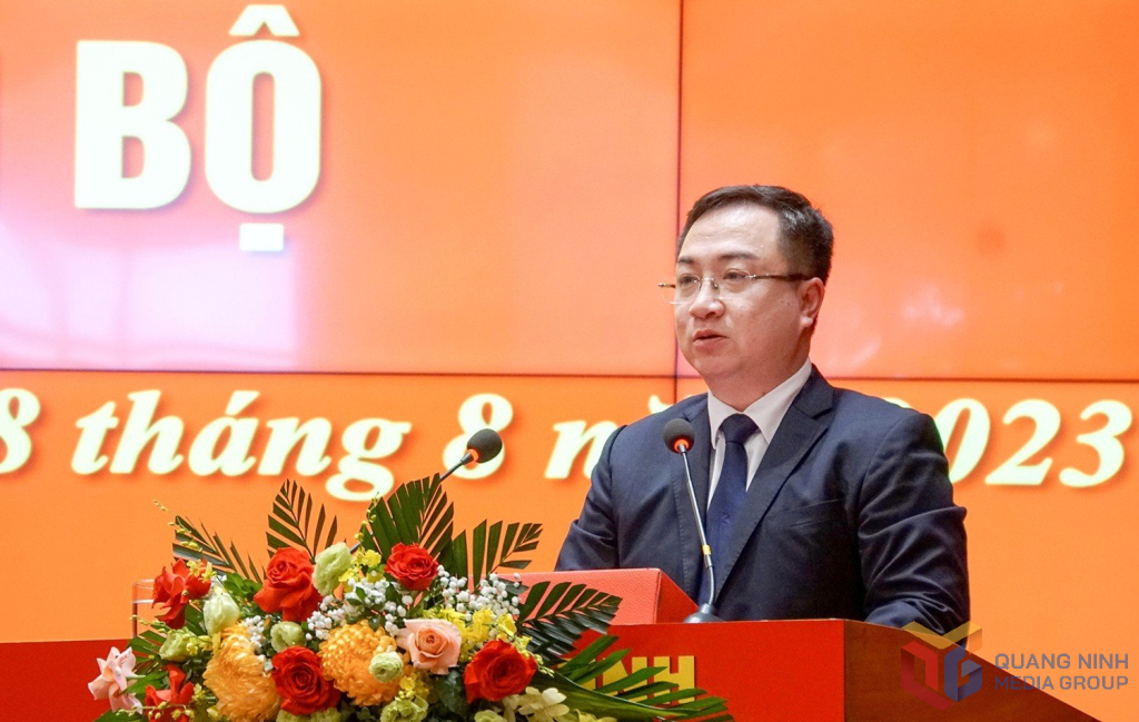 Ông Đặng Xuân Phương, Phó Bí thư Tỉnh ủy Quảng Ninh, phát biểu nhận nhiệm vụ.
