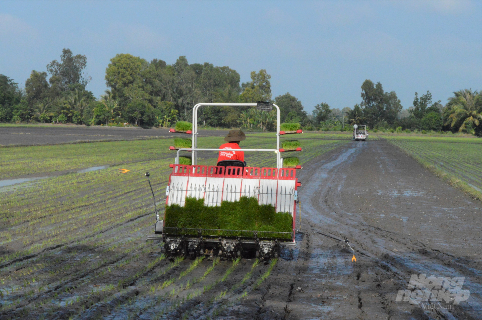 Fuel demand in agricultural services is constantly increasing. Photo: VAN.