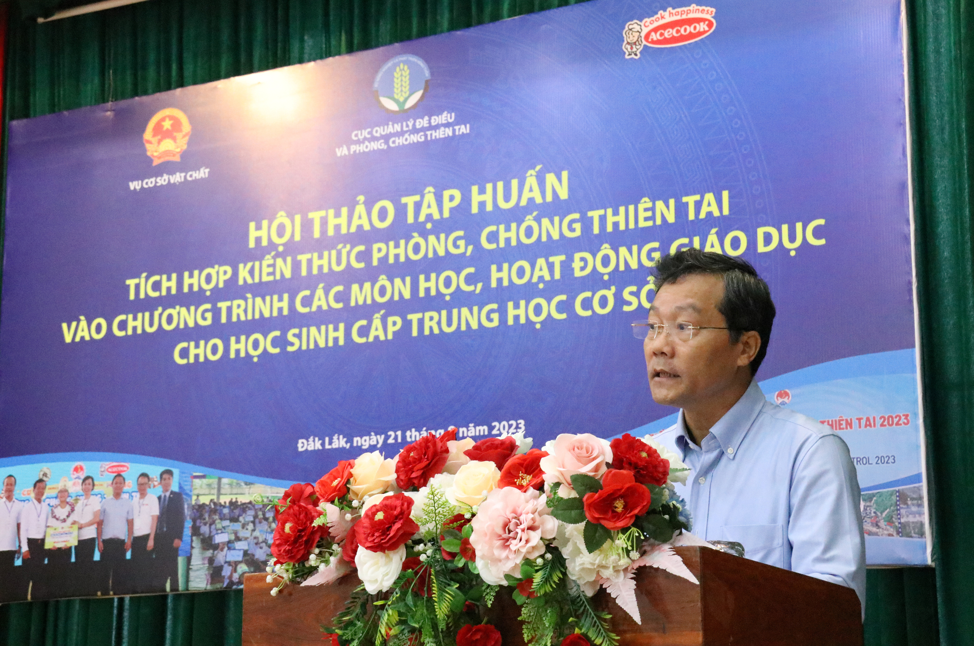Mr. Nguyen Van Tien, Deputy Director of the Vietnam of Disaster andDike Management Authority, said that after each natural disaster, children are among the most vulnerable. Photo: Quang Yen.