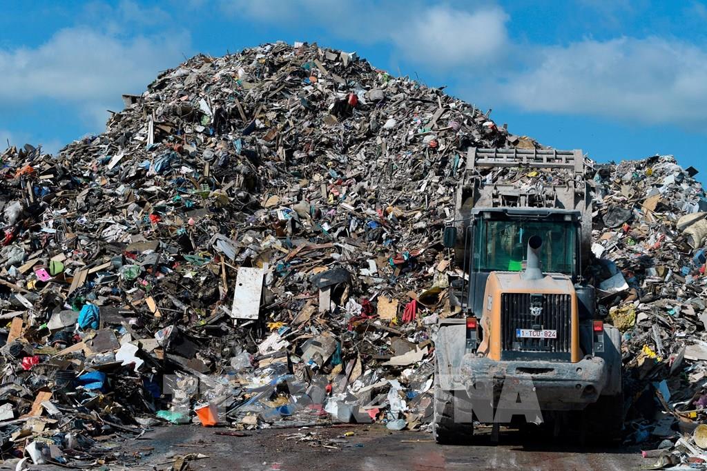 Ngoài việc tái chế, rác thải cũng là tài nguyên nếu biết khai thác, sử dụng đúng cách.
