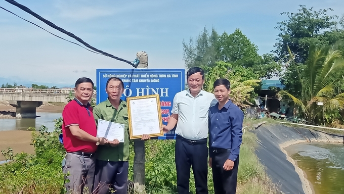 The yellowfin pompano model has achieved the first VietGAP certification in Ha Tinh province. Photo: Anh Nguyet.