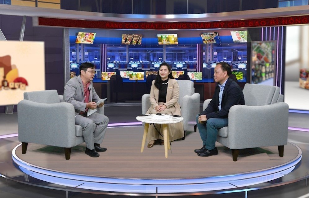 Talkshow 'Improving the aesthetic quality of agricultural product packaging' organized by Vietnam Agriculture Newspaper.