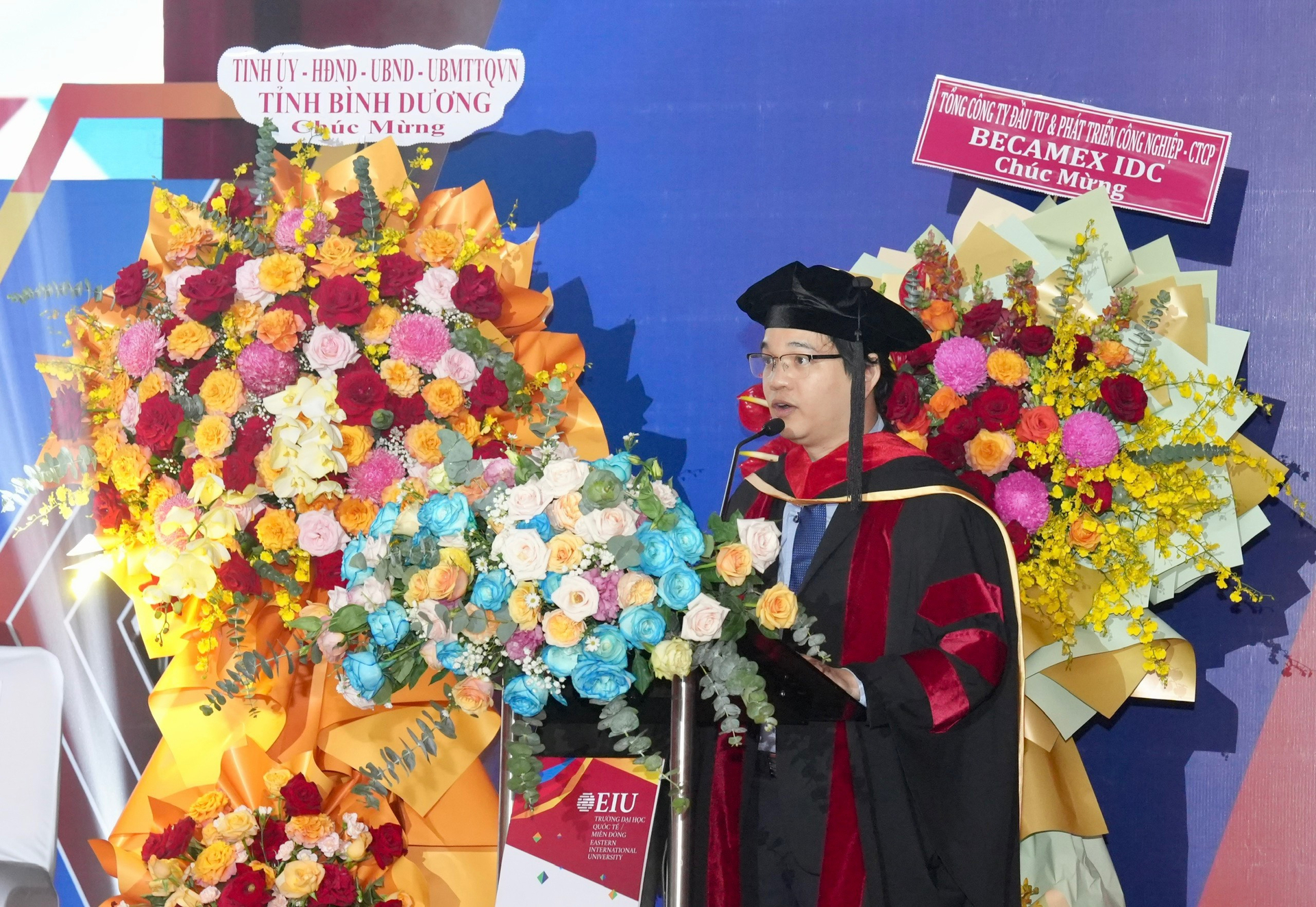 TS. Ngô Minh Đức - Hiệu trưởng Đại học Quốc tế Miền Đông phát biểu tại buổi lễ.