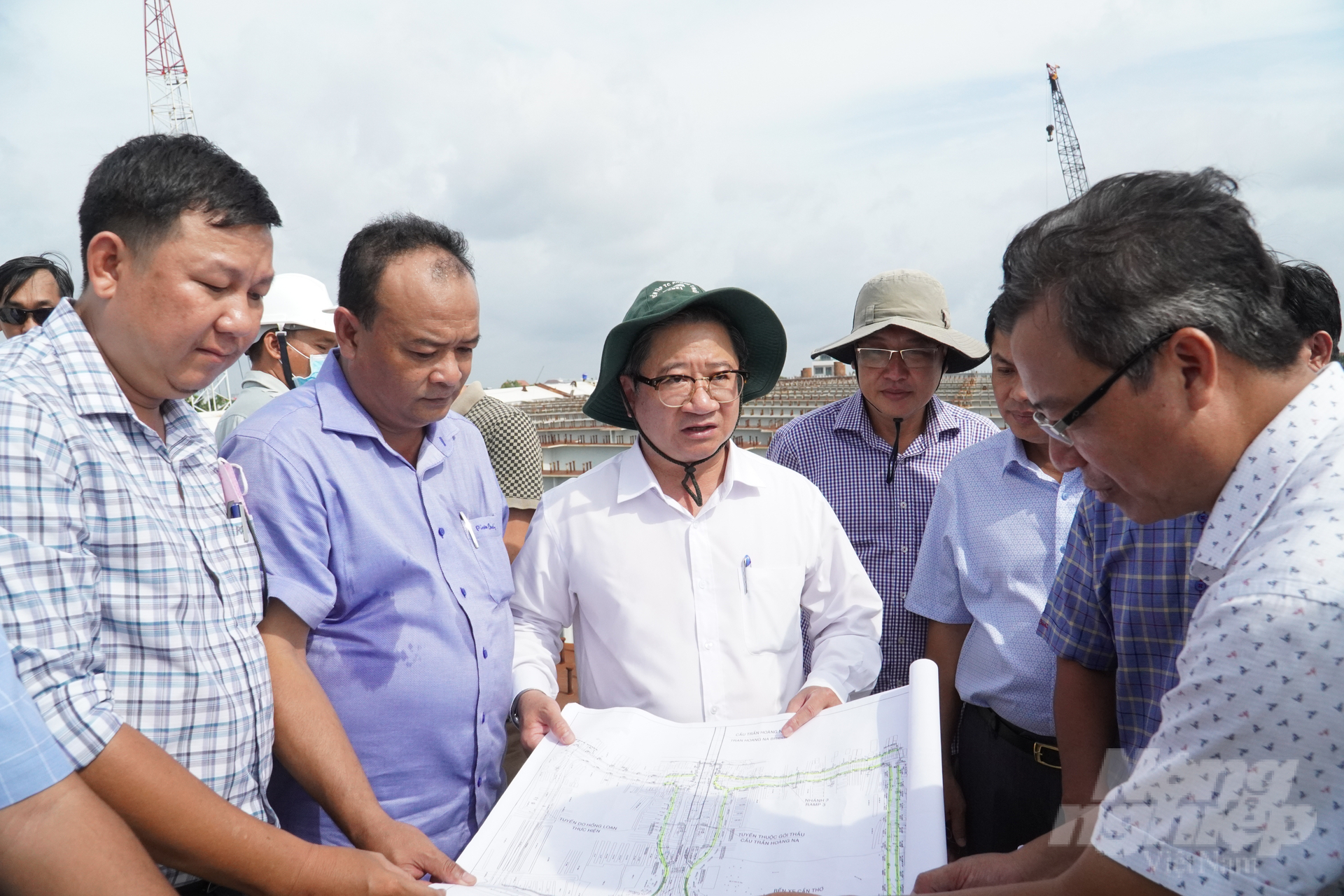Theo báo cáo của Ban Quản lý Dự án đầu tư xây dựng sử dụng nguồn vốn hỗ trợ phát triển chính thức TP Cần Thơ (Ban Quản lý dự án ODA), tiến độ chung của hạng mục thi công cầu Trần Hoàng Na đạt trên 88% khối lượng.