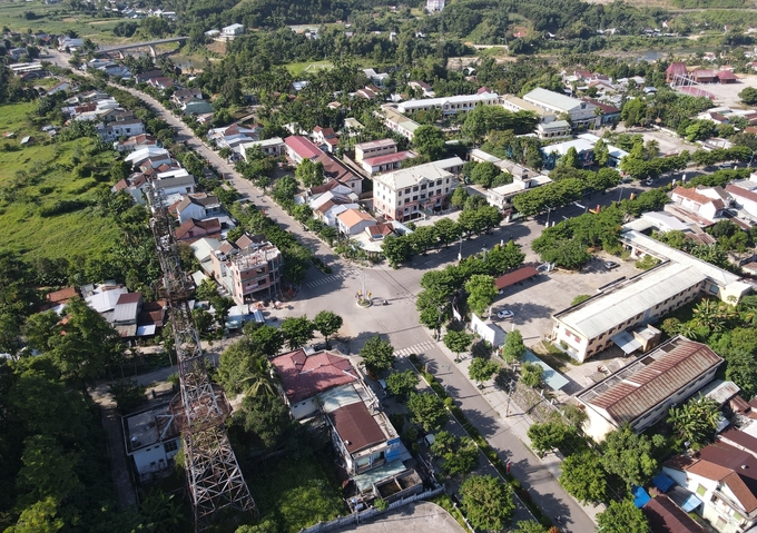 Trung tâm hành chính huyện Bắc Trà My ngày càng phát triển. Ảnh: L.K.