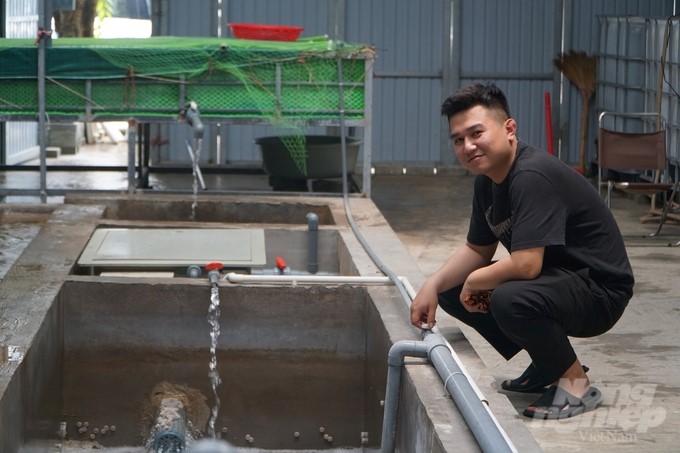 Mr. Thien invested hundreds of millions of dongs in the system of seawater filter tanks and bunker tanks. Photo: QT.