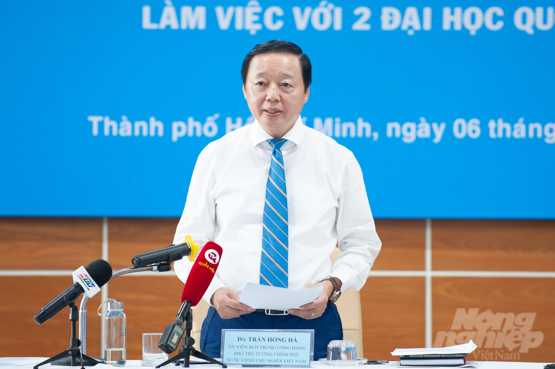 Phó Thủ tướng Trần Hồng Hà chỉ đạo tại buổi làm việc. Ảnh: Ng.N.