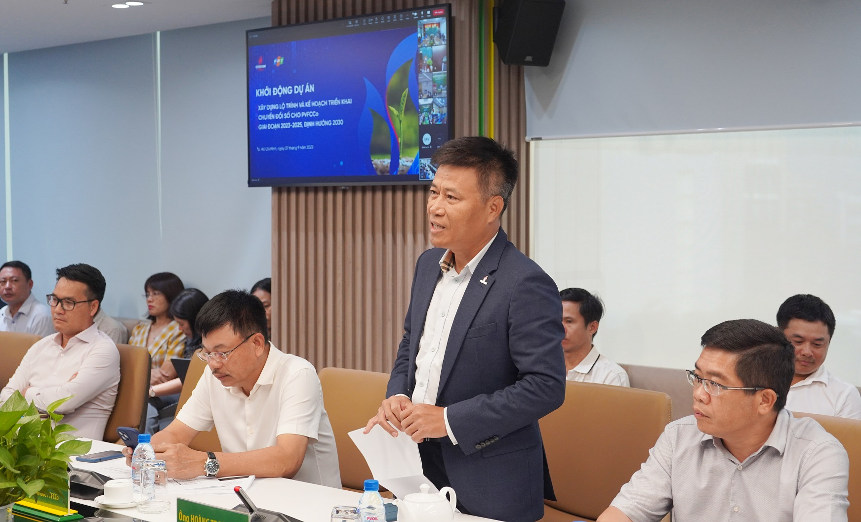 Ông Hoàng Trọng Dũng, Chủ tịch Hội đồng quản trị PVFCCo, đặt ra các yêu cầu cho Ban triển khai dự án.