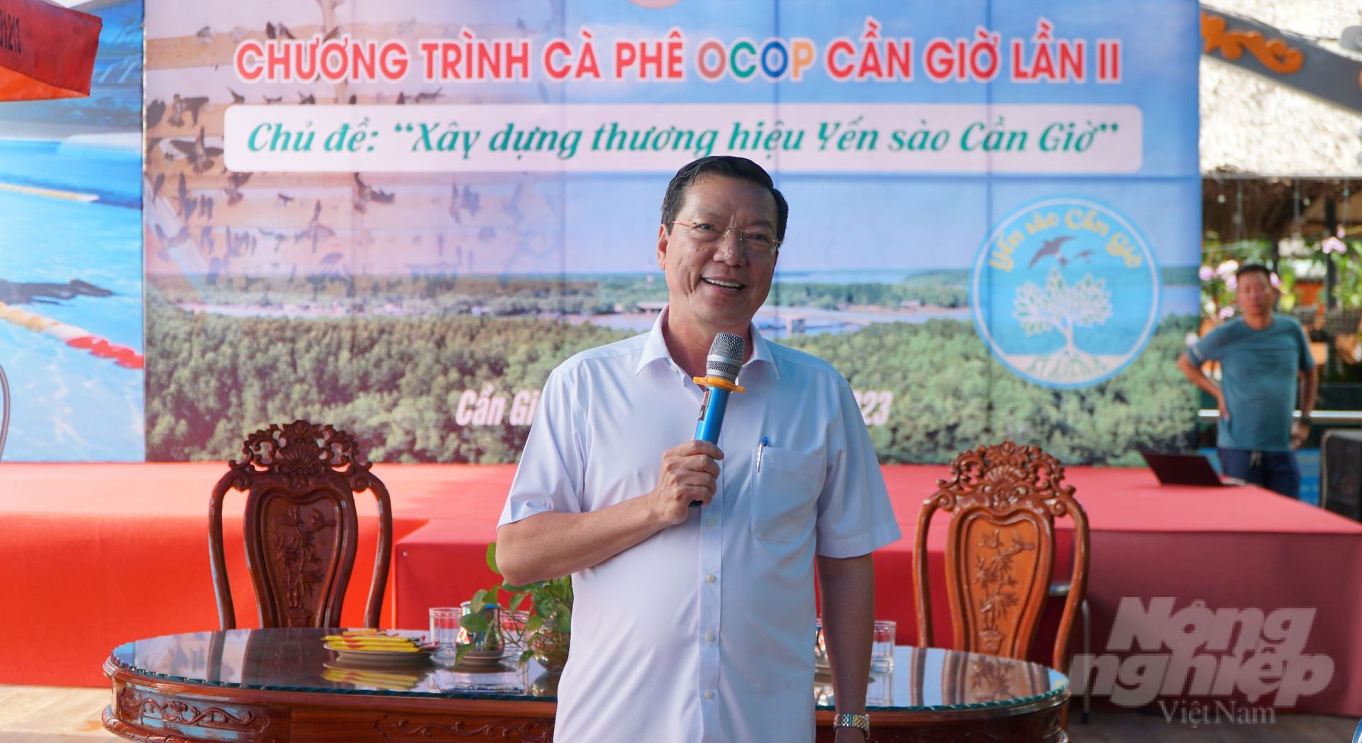 Mr. Nguyen Van Hong, Chairman of Can Gio District People's Committee: 'Building the Can Gio bird's nest brand is also a plan to 'get ahead' of consumption trends and create a unique brand of the island district'. Photo: Le Binh.