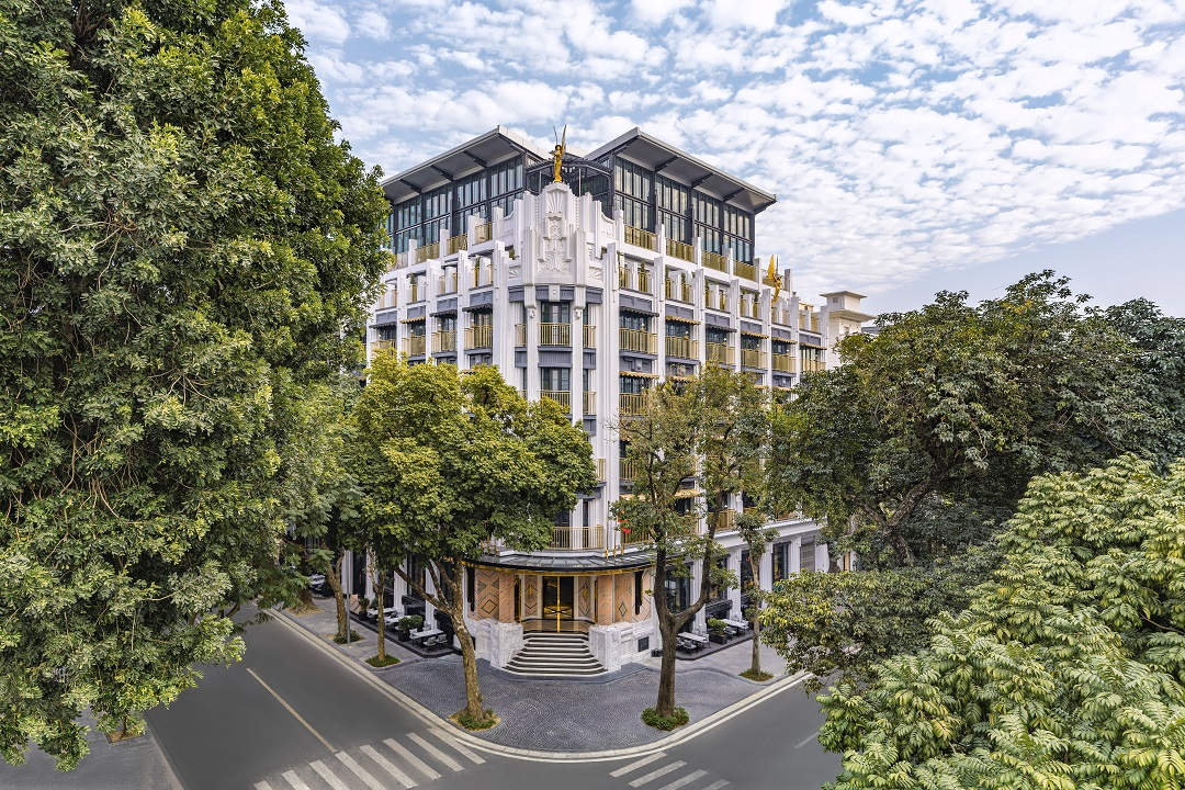 Capella Hanoi là khách sạn đầu tiên mà thương hiệu Capella vận hành tại Việt Nam, được thiết kế bởi kiến trúc sư Bill Bensley.