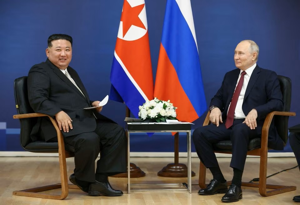 Nhà lãnh đạo Kim Jong-un và Tổng thống Nga Vladimir Putin họp tại trung tâm vũ trụ Vostochny ở vùng Amur của Nga. Ảnh: Reuters.