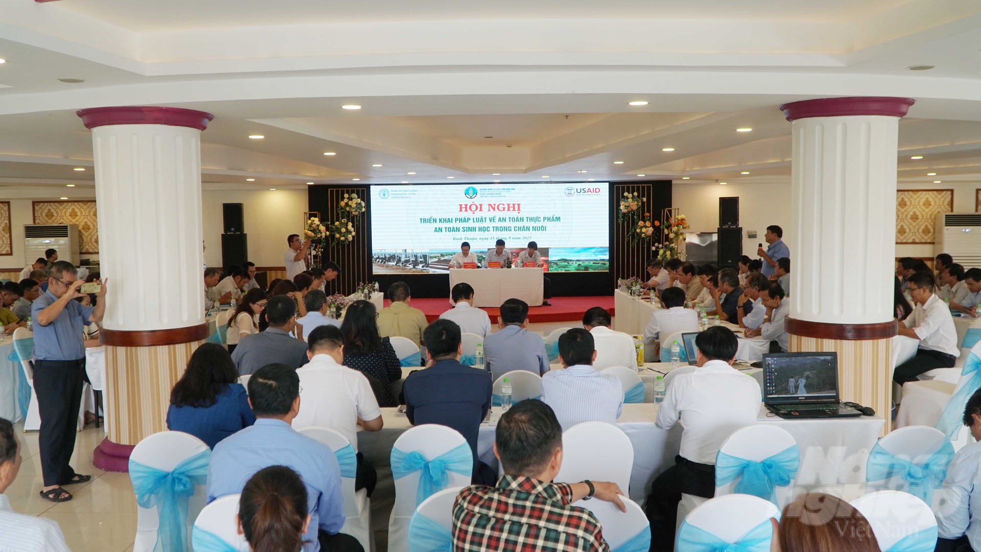 Hội nghị có sự tham dự của đại diện 32 tỉnh thành phía Nam. Ảnh: Lê Bình.