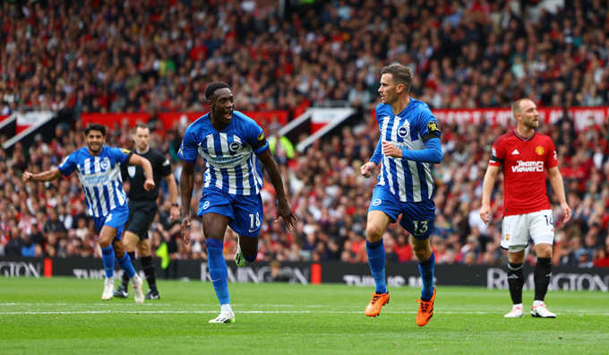 Man United vs Brighton: Phơi áo trên sân nhà