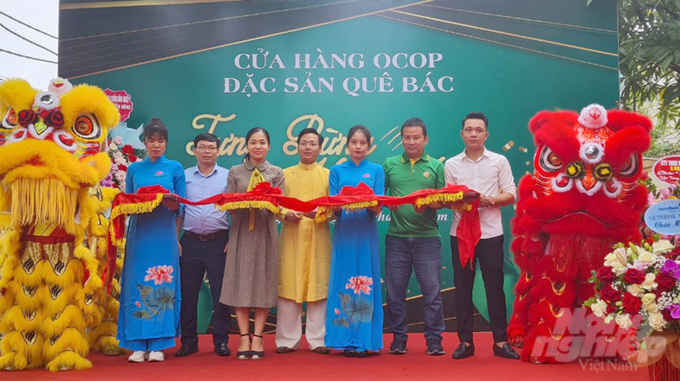 Cửa hàng OCOP 'đặc sản quê Bác' vừa được ra mắt. Ảnh: Việt Khánh.