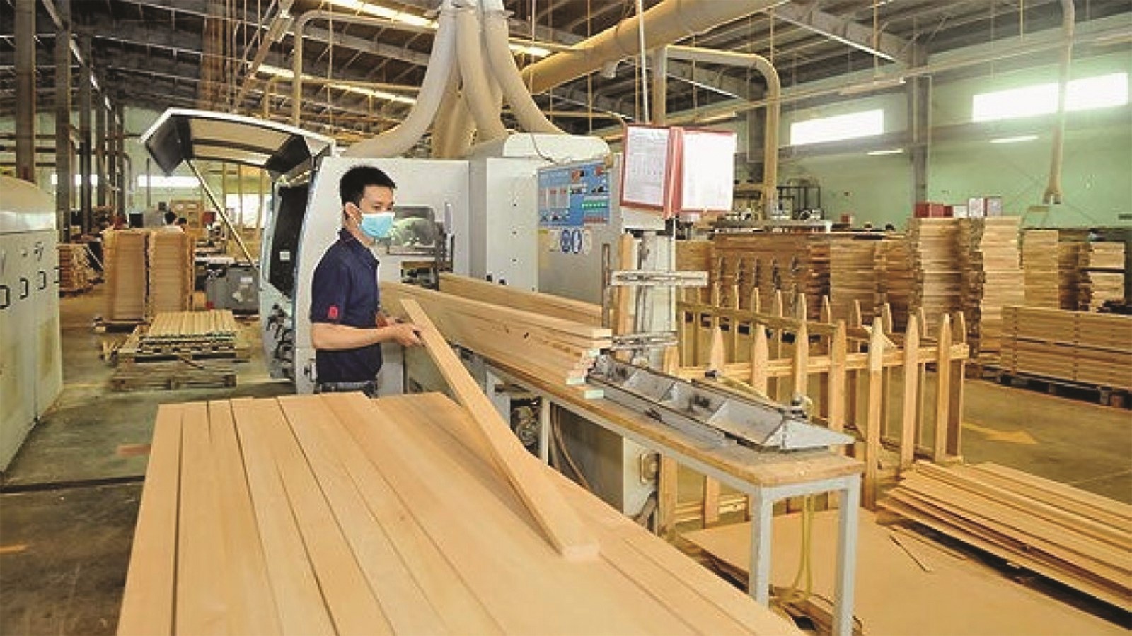 Một số doanh nghiệp, trong đó có ngành chế biến gỗ, cần thích ứng với yêu cầu ngày càng cao của EU.