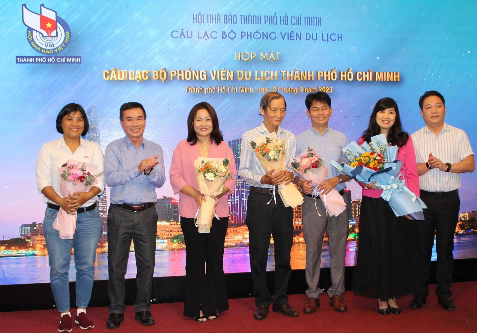 Ra mắt Ban Chủ nhiệm Câu lạc bộ Phóng viên Du lịch TP.HCM 2023 - 2028. Ảnh: Nguyễn Thủy.