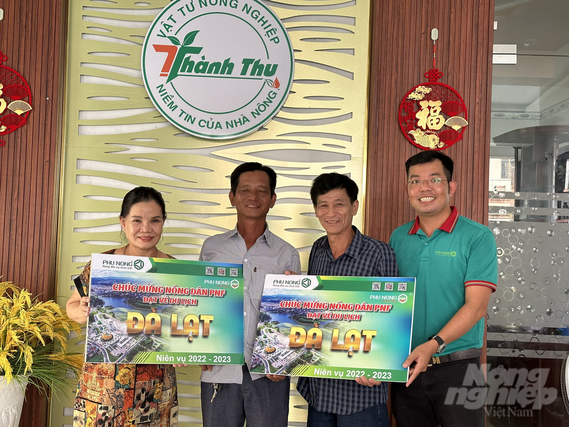Hơn 500 suất du lịch đến Vũng Tàu và Đà Lạt dành cho bà con nông dân tham gia chương trình 'Tích điểm vàng - Rộn ràng du lịch'. Ảnh: Phú Nông.