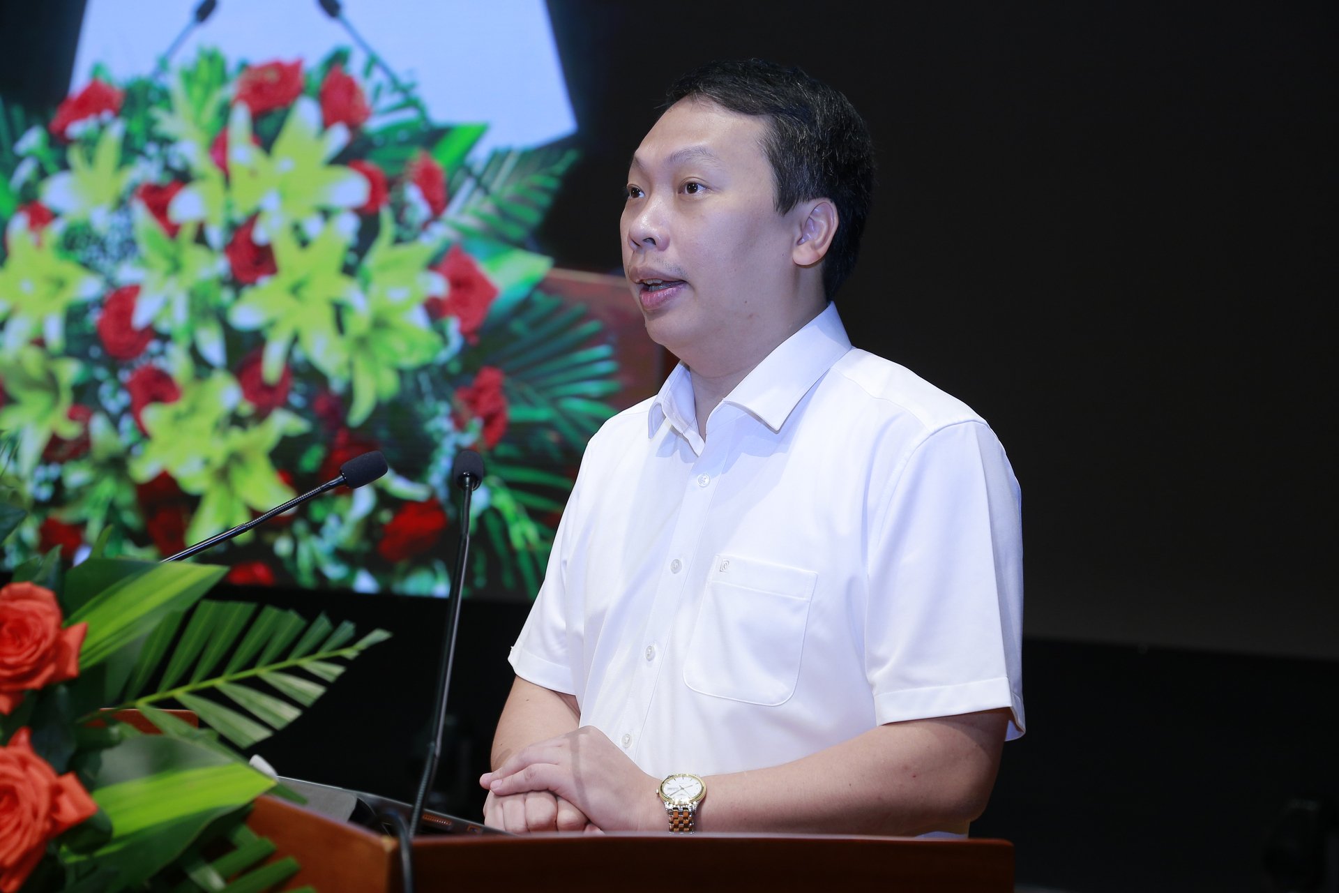 Ông Nguyễn Huy Dũng, Thứ trưởng Bộ TT-TT, phát biểu tại hội thảo. Ảnh: Đ.T.
