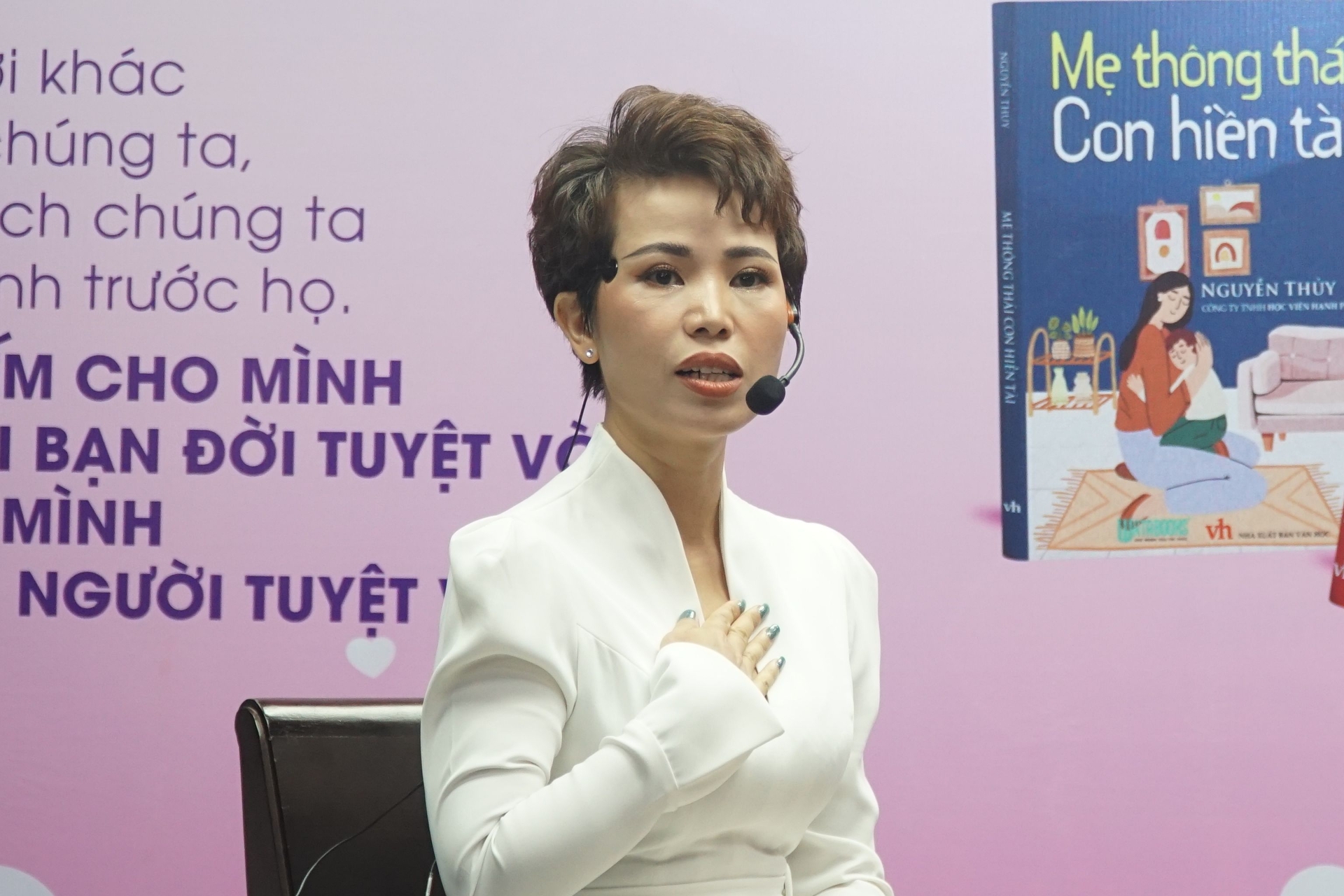 Diễn giả Nguyễn Thủy.