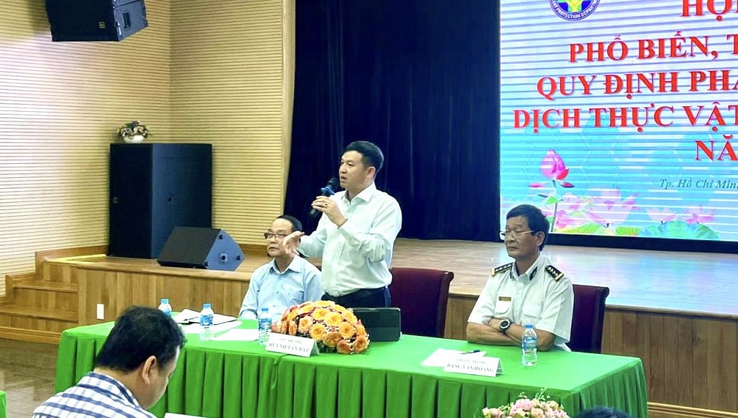 Mr. Huynh Tan Dat, Director of the Plant Protection Department, delivered a speech at the conference.