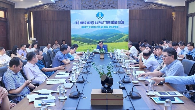 Minister of Agriculture and Rural Development Le Minh Hoan stated that it is high time for the agricultural sector to embrace innovation and change its management mindset on multimedia communication. Photo: Quang Dung.
