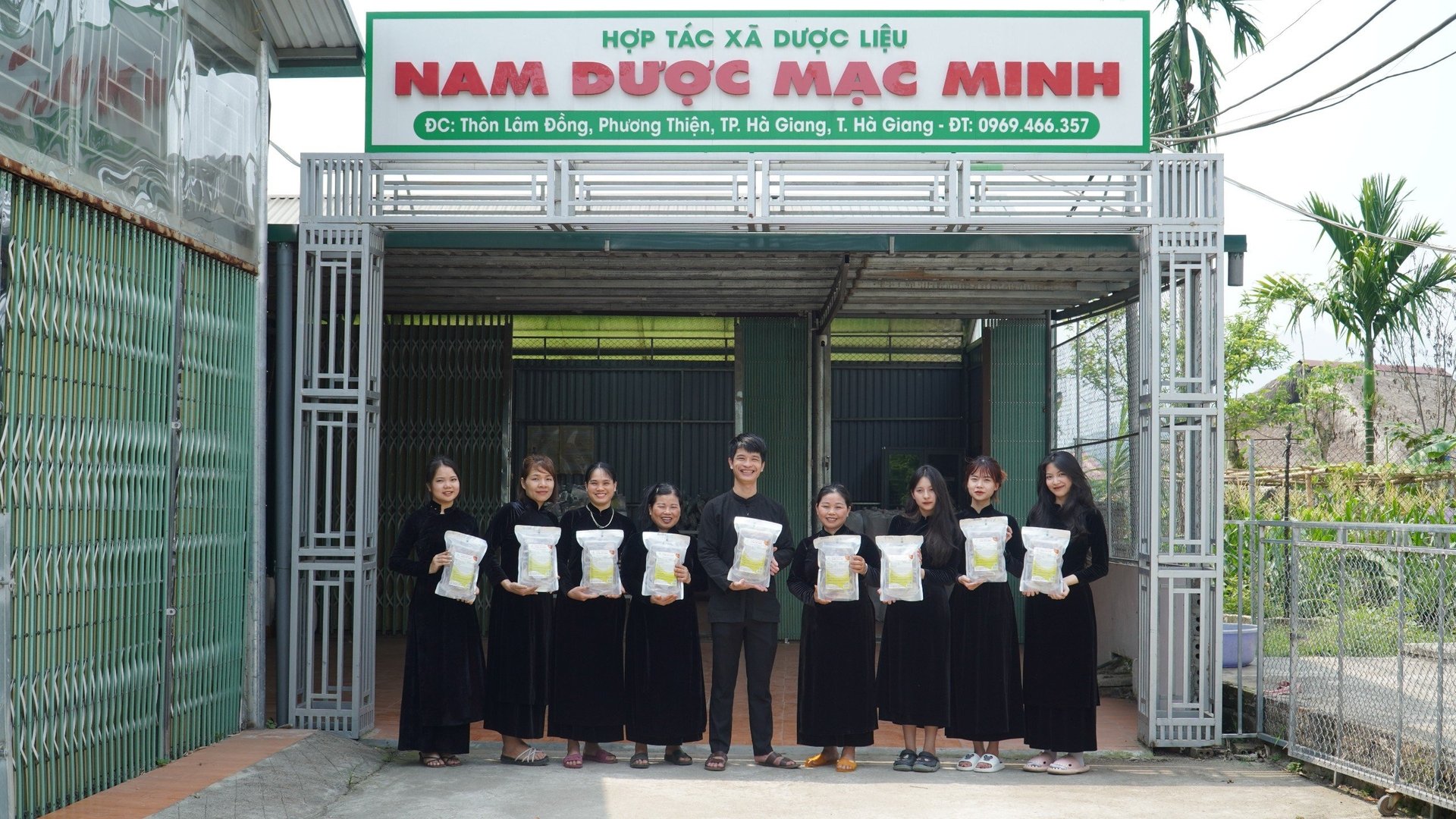 HTX Dược liệu Nam dược Mạc Minh hiện nay tạo ra nhiều cơ hội việc làm cho người dân địa phương tại Hà Giang.